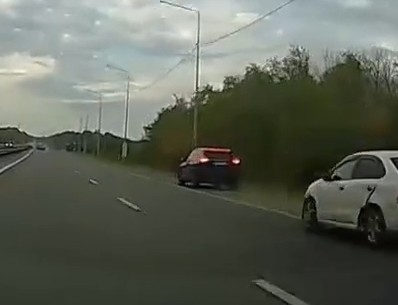 Не стоит ездить быстрее, чем умеешь.