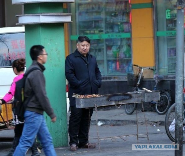 Ким Чен Ын проинспектировал водочное производство