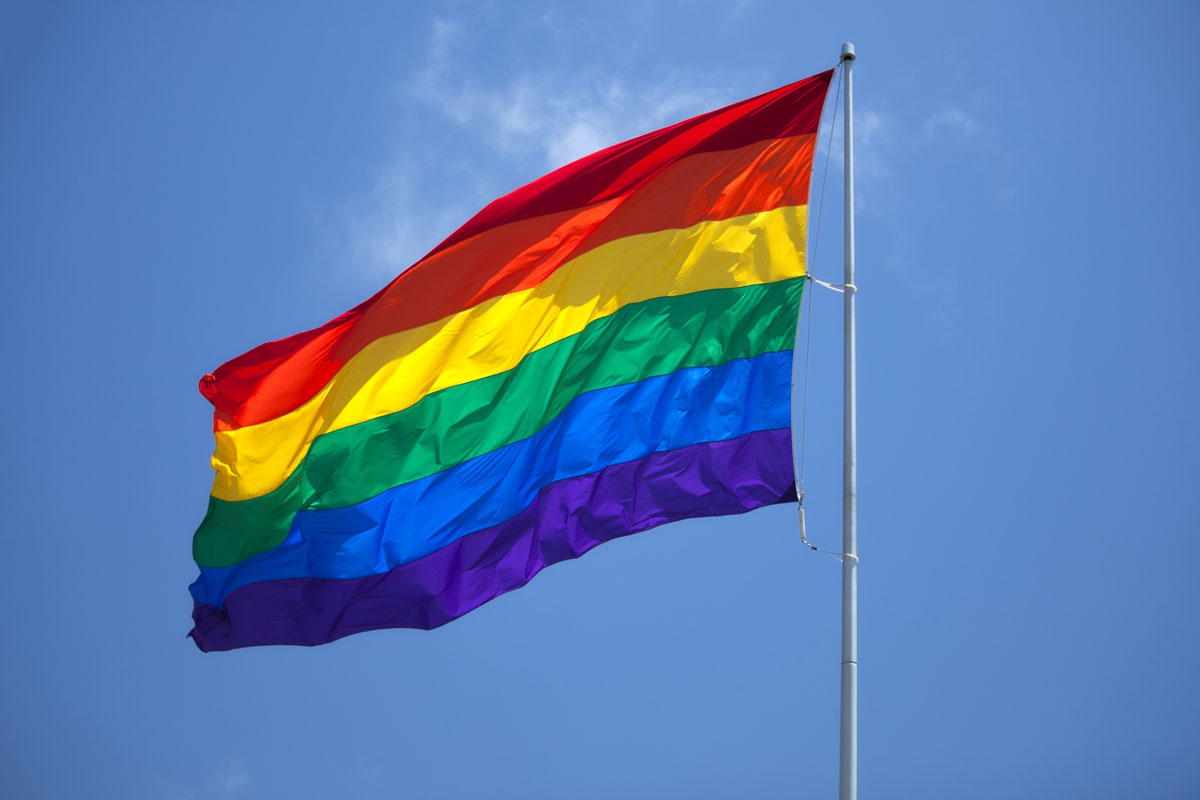 LGBT флаг