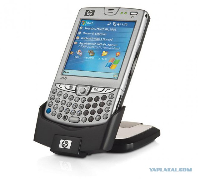 Когда-то мобильные телефоны отличались дизайном.