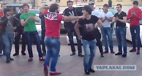 Житель Москвы заметил на мозаике в метро совокупление коз