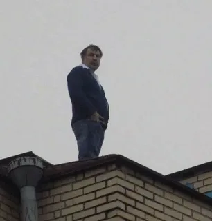 „Эй, журналисты, поднимите свои вопросы повыше!“