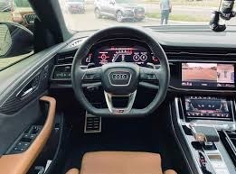 Toyota выпустила юбилейную версию Короллы в кузове седан и универсал