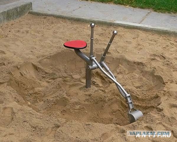 Первый российский мини экскаватор