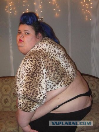 Креативный маркетинг. Бензин в обмен на сиськи.