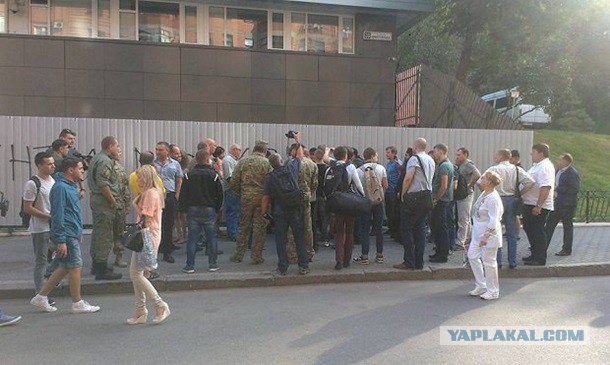 В Киеве горит одно из зданий телеканала «Интер»