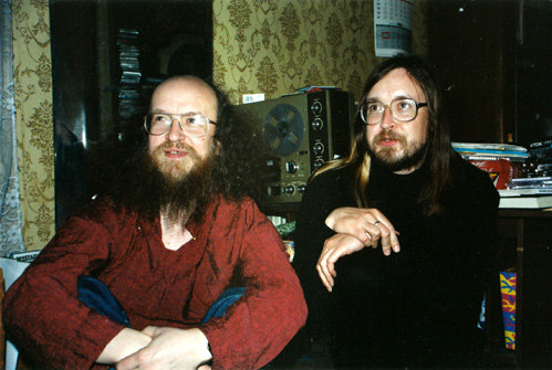 Знаменитости и их родные братья с сестрами