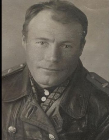 А давайте свой Бессмертный Полк сделаем? Я начинаю. Все таки канун Дня Победы