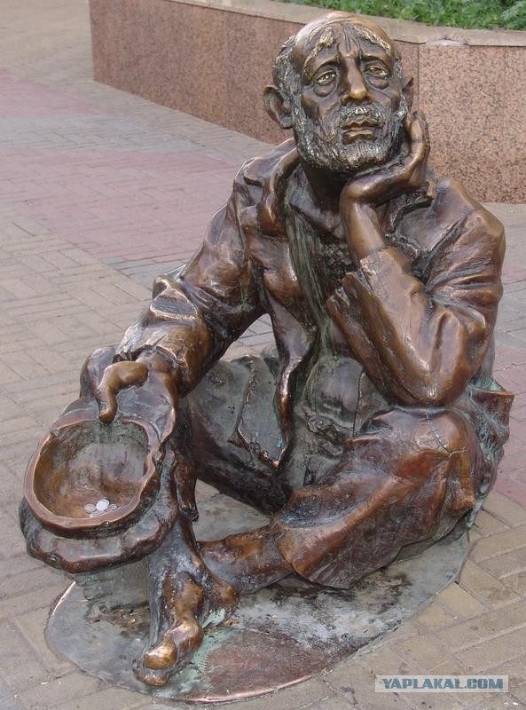 10 самых веселых памятников в России