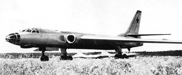 «Барсук» встает на крыло: как поднялся в небо легендарный Ту-16