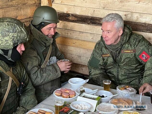 Собянин побывал в зоне СВО на линии обороны и показал укрепления