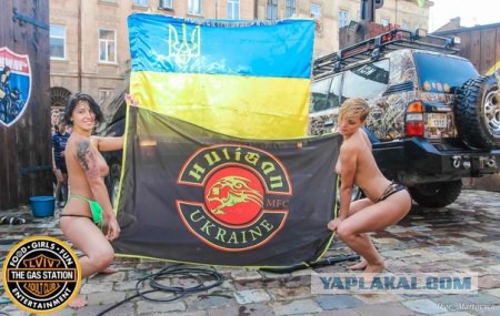 Девушки в армии разных стран мира