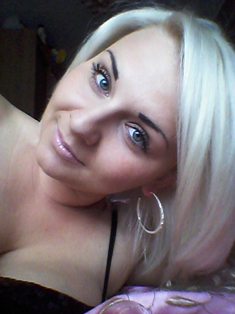 Горячие представительницы соцсетей.