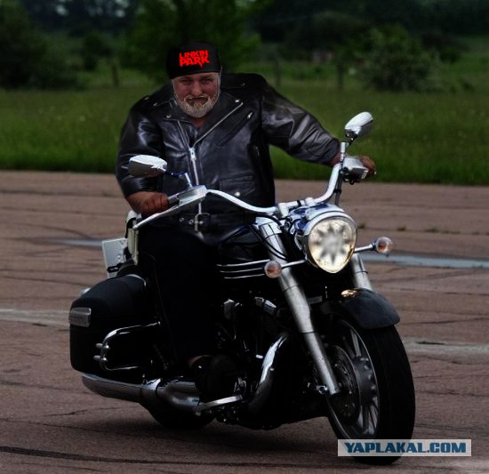 Мент на мотоцикле