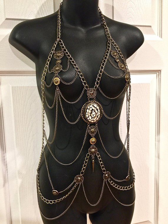 "История до смешного кретинская"