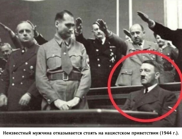 Чёрно-пошлая деградация