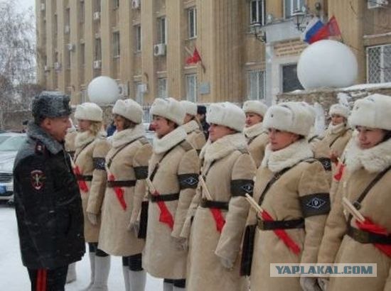 Регулировщицы военных лет на улицах Волгограда