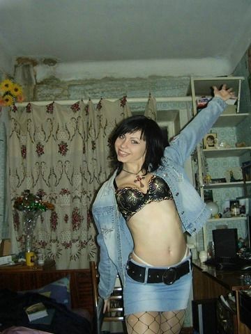 От них плывёт мелодия по свету. И нет без них ни осени, ни лета