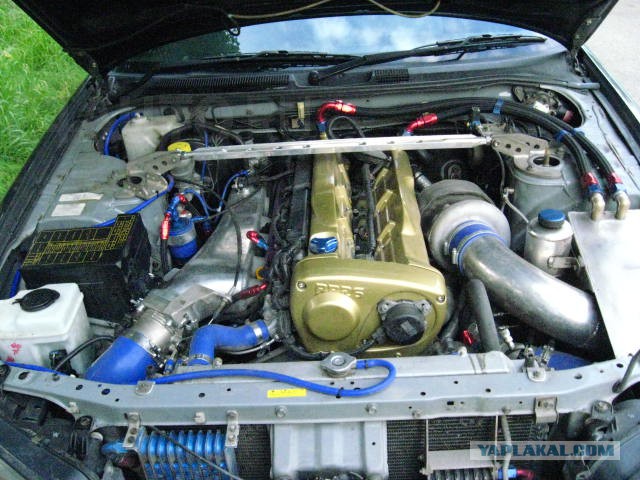 Nissan GT-R R32: высокотехнологичная 25лет ракета