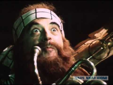 Еще одно выступление уличных музыкантов