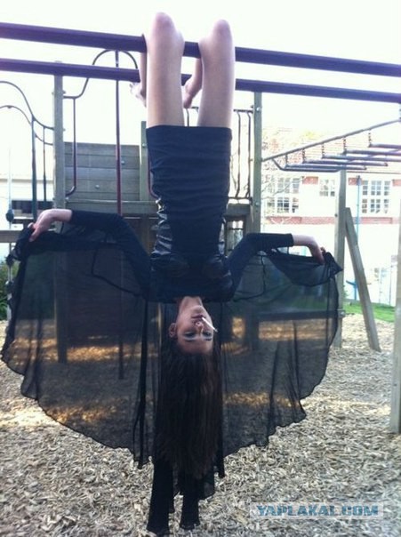 Горячие представительницы соцсетей.