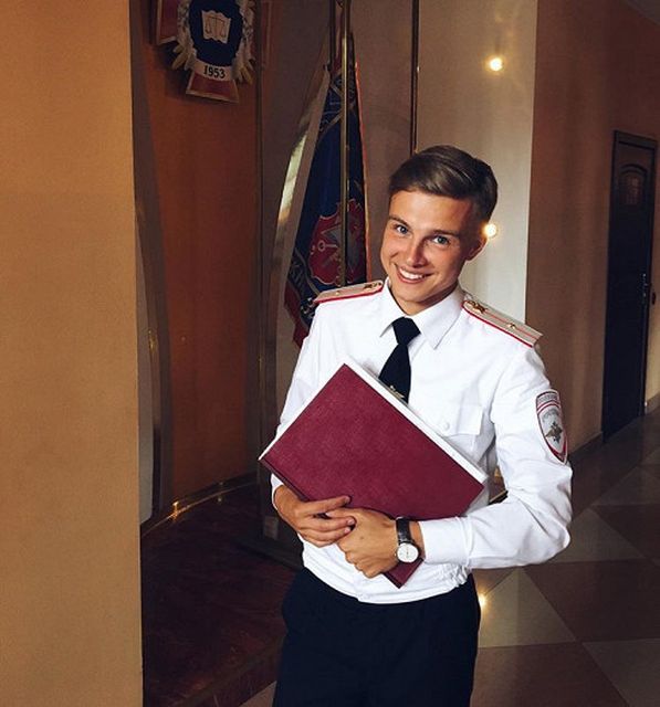 Вот так огламурилась питерская полиция