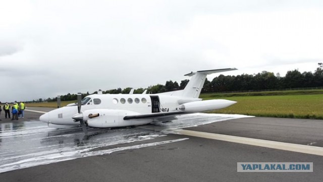Самолет управления по борьбе с наркопреступностью США совершил жесткую посадку в Колумбии