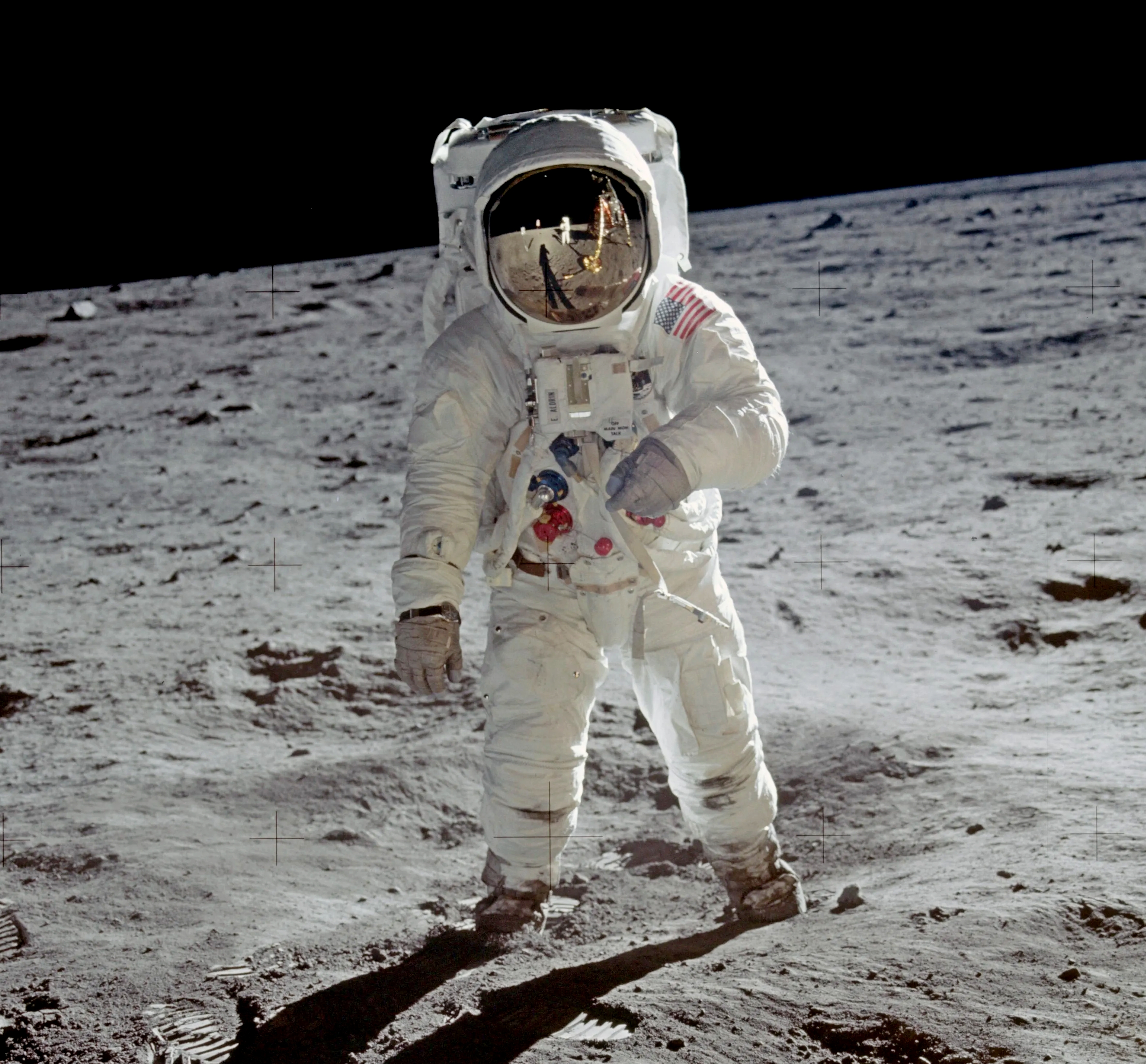 Man landed on the moon. Аполлон 11.