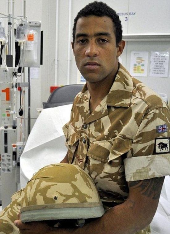 Как каски спасают солдатские жизни