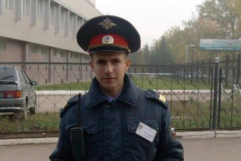 В Татарстане сотрудник ГИБДД с приятелем заставили инвалида побегать, привязав тросом к внедорожнику