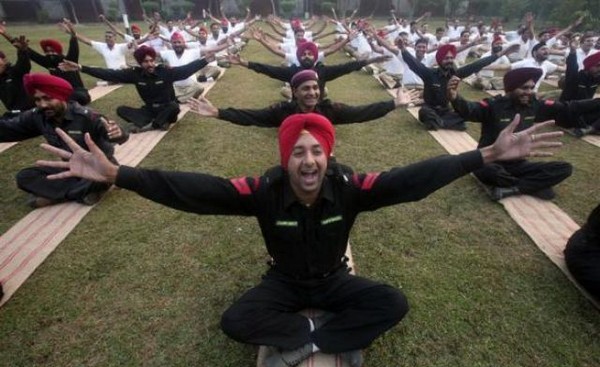 Лечение "Йогой Смеха"