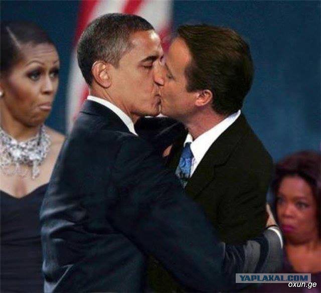 А ведь он не прост или Обамка - поцелуйчик