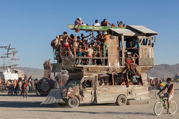 Потрясающие фотографии с фестиваля Burning Man