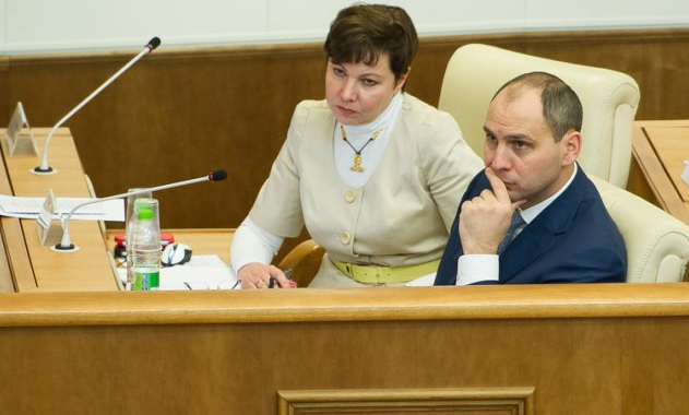 Вашими сборами на капремонт закроют дефицит свердловского бюджета.