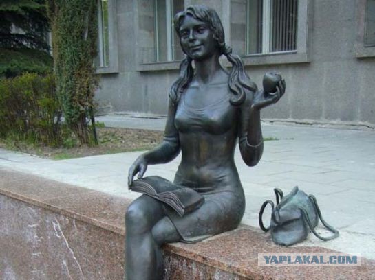 Бронзовые сиськи и жопа