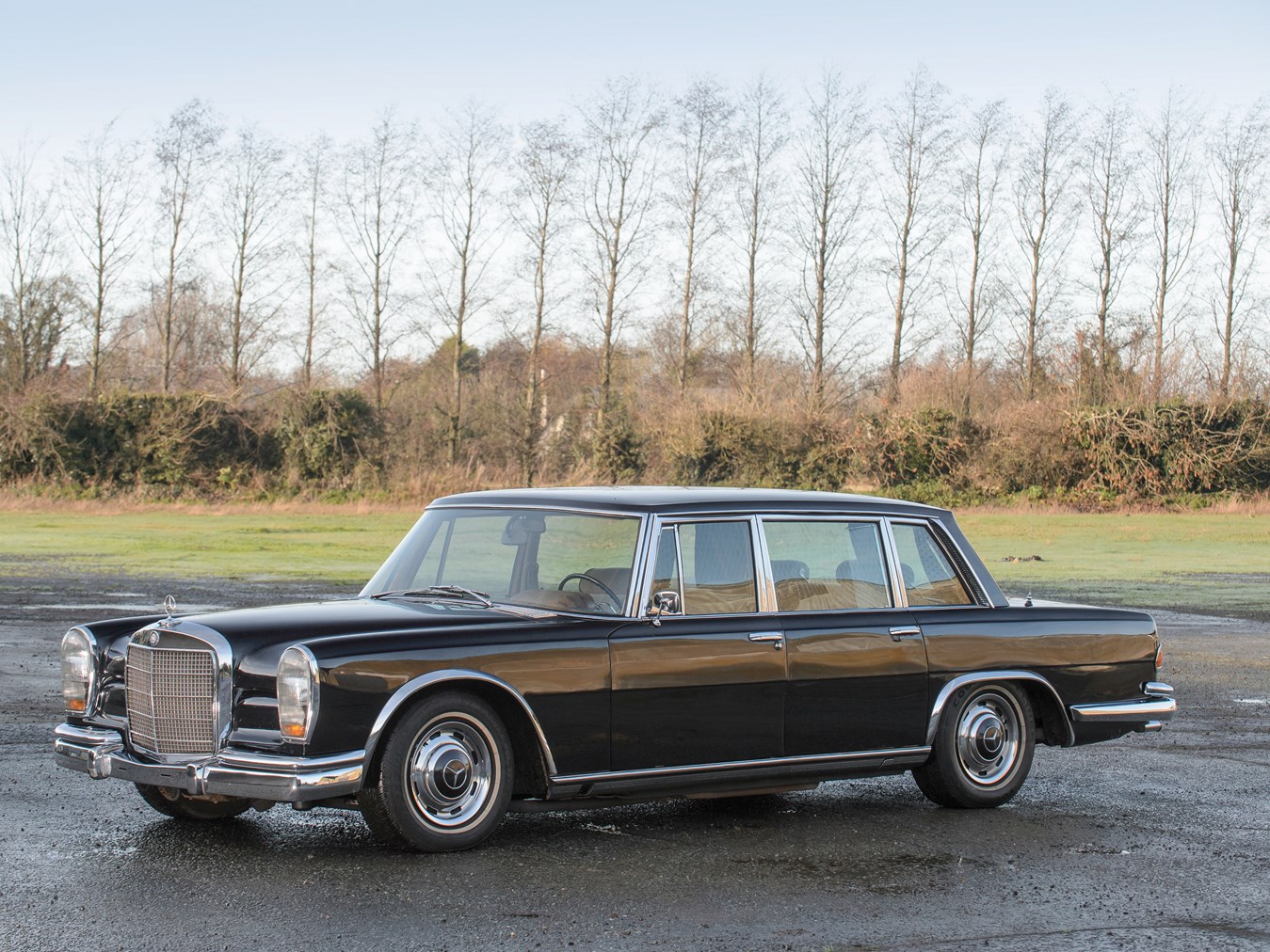 Mercedes 600 w100