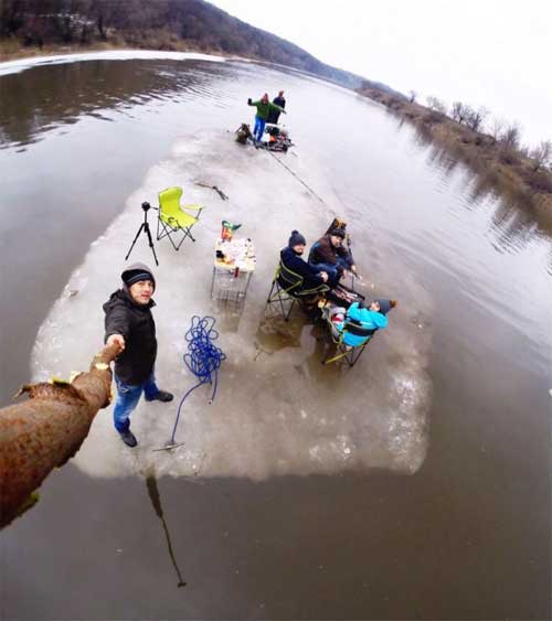 Лучшие селфи 2015 года от выхода в космос