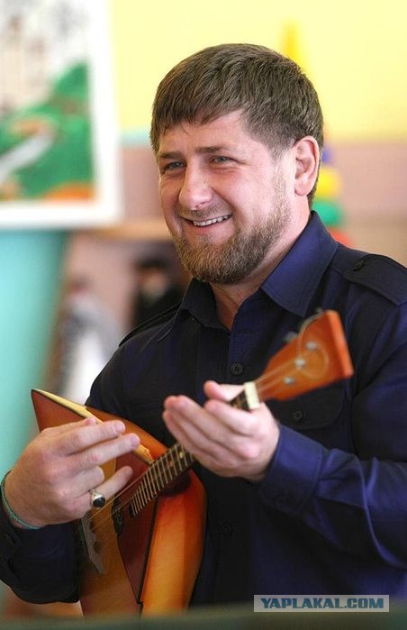 Депардье станцевал лезгинку на встрече с Кадыровым