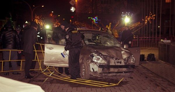 В Москве перед Новым годом людные места огородили бетонными блоками