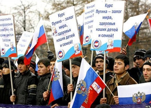 Иностранцев участвовавших в протестах выдворяют из России