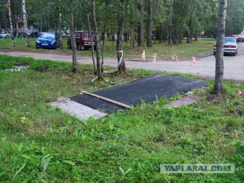 Веселые водители, которые паркуются необычным способом