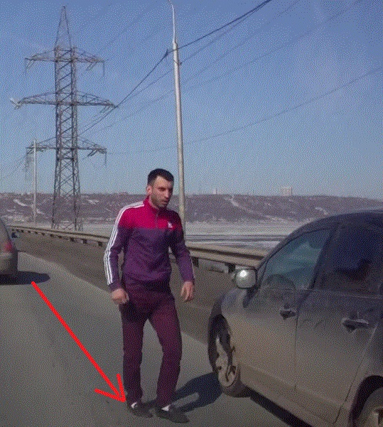 Хамство на дороге с выездом на встречную полосу