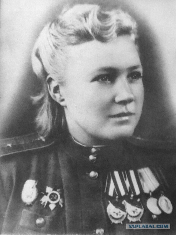 Почему наши бабушки в 20 лет выглядели взрослее, чем мы сейчас