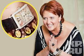 Есть девушки в русских селеньях