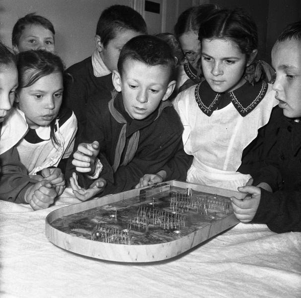 Советские люди в 1950 - 60-х годах. Часть вторая.