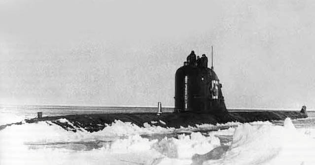 Столкновение АПЛ К-52 проекта 627А с американской подлодкой