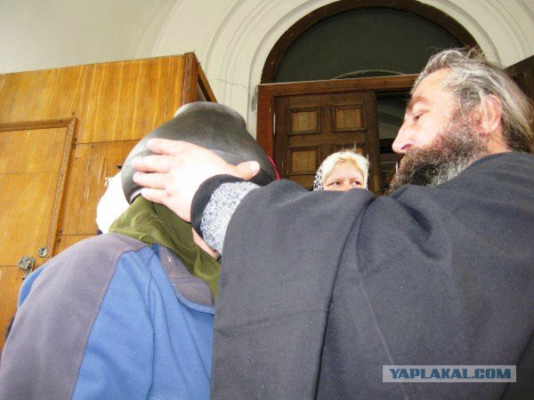 Жители Новосибирска собирают подписи против религиозных шествий в центре города