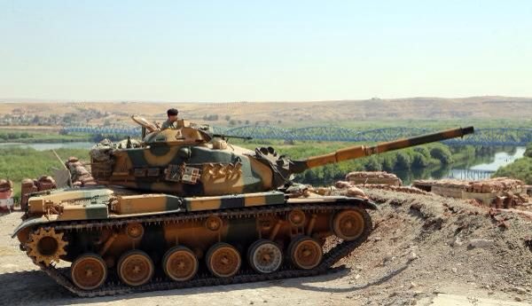 Турки начали ограниченную сухопутную операцию в Сирии