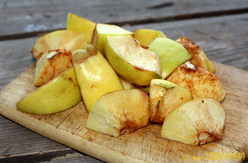 Баранина с жареной айвой