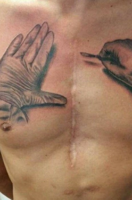 Татуировки, благодаря которым владельцы могут хвастаться шрамами, а не прятать их